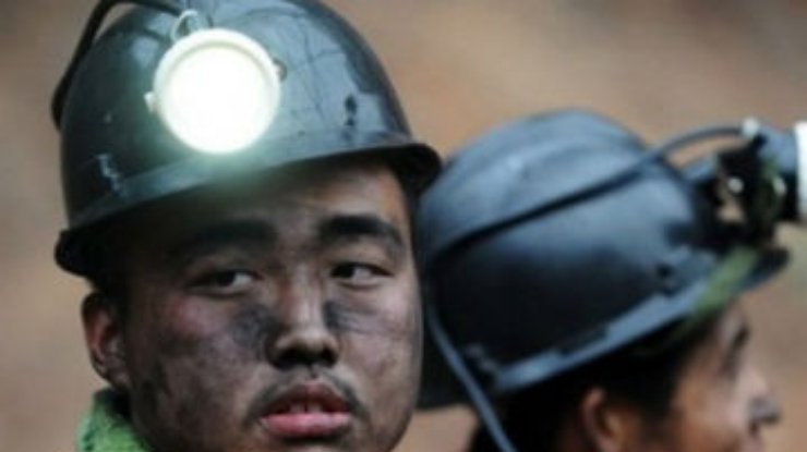 Взрыв в китайской шахте унес жизни 27 горняков