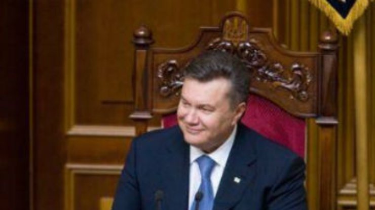 Янукович покинул Раду после присяги судей КС (дополнено)