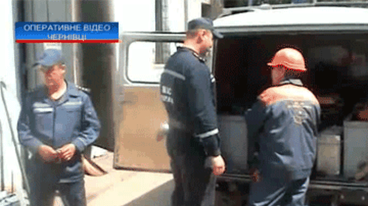 В Черновцах спасатели обеспечили роддом электричеством