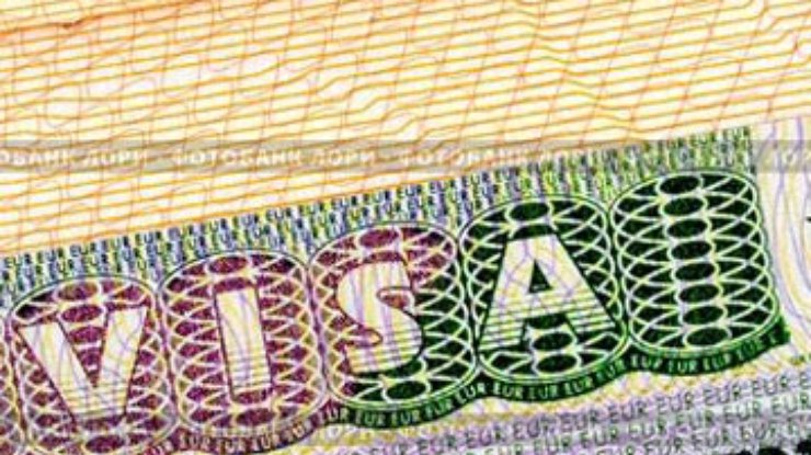 Чехия начнет выдавать украинцам многоразовые шенгенские визы