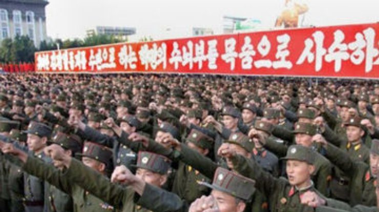 Экс-солдат Северной Кореи: Армия слаба и не сможет воевать