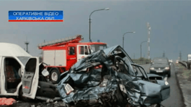 Два человека погибли в ДТП на трассе близ Харькова