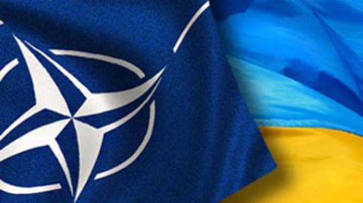 Украина и НАТО будут углублять сотрудничество в оборонной сфере