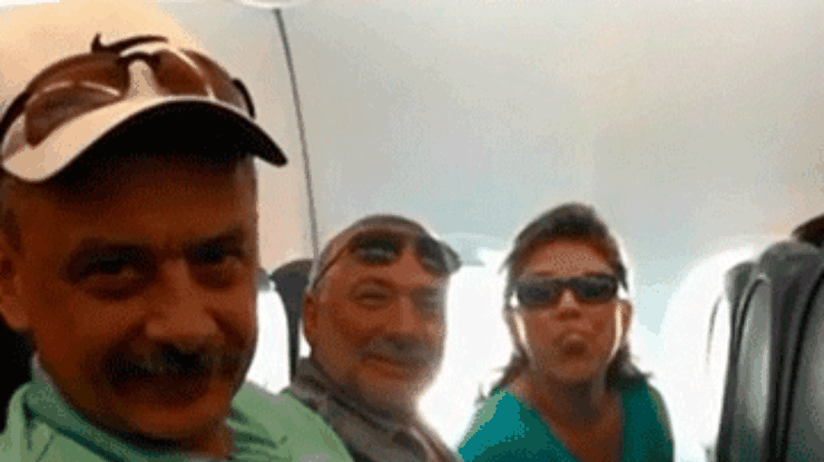 Шестерых россиян высадили из самолета американской авиакомпании за русскую речь