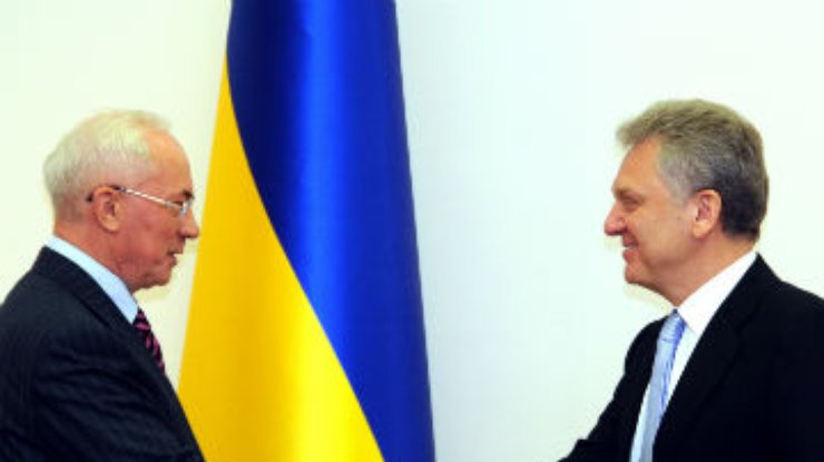 Азаров: Представитель Украины будет работать в ТС на постоянной основе