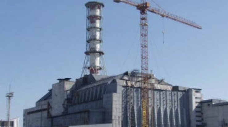 МАГАТЭ выясняет причины обвала кровли на Чернобыльской АЭС