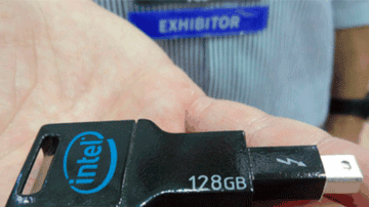 Intel представила "самую быструю в мире" флешку