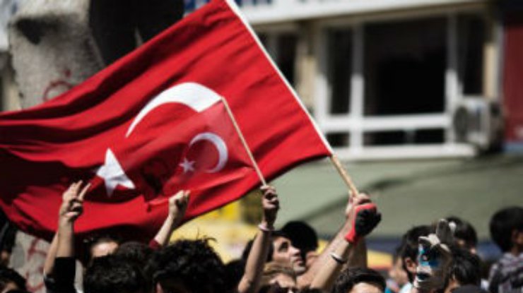 К национальной забастовке в Турции присоединились ведущие профсоюзы