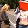 "Femenистки" в Берлине устроили засаду Обаме