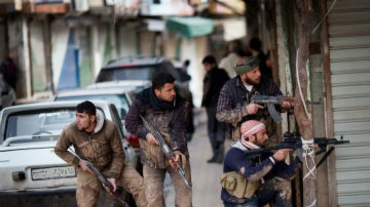 Катар призвал вооружить сирийских повстанцев