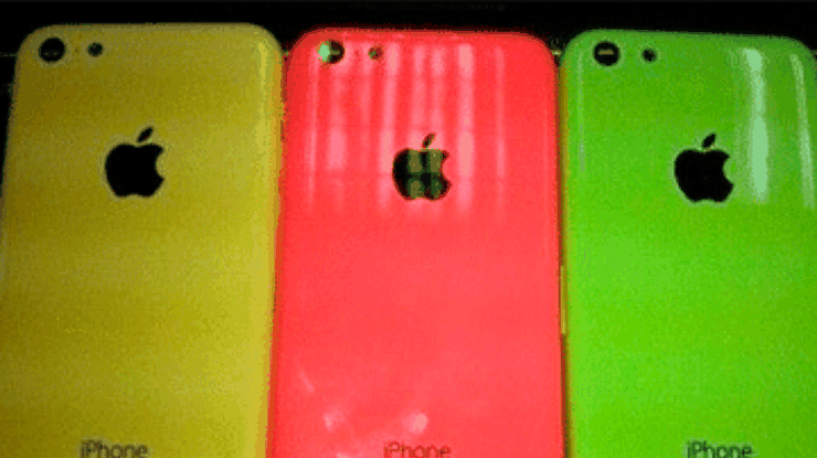В Сеть попали шпионские фото "дешевого iPhone"