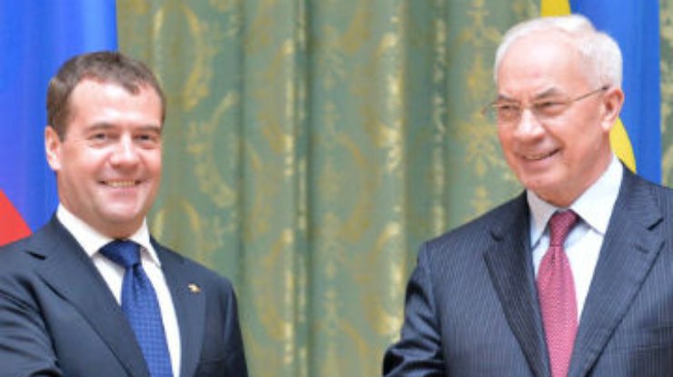 Азаров доволен встречей с Медведевым