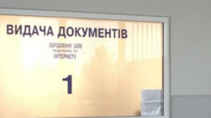 В ГАИ Киева утверждают, что удостоверения выдают без задержек