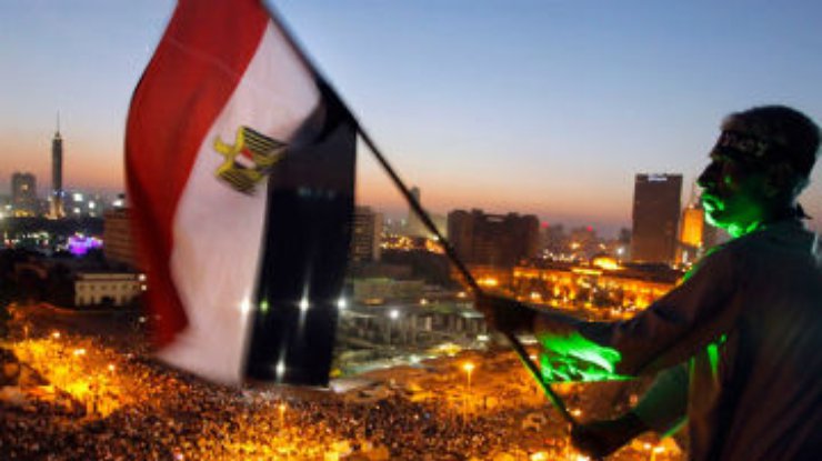 Сторонники Мурси обещают вернуть ему власть любой ценой