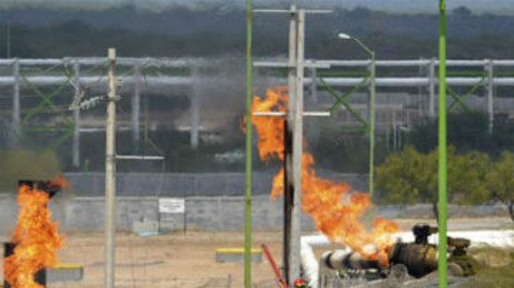 Взрыв нефтепровода в Мексике: Более шести человек ранены