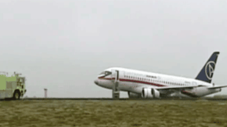 Российский самолет аварийно приземлился в Исландии