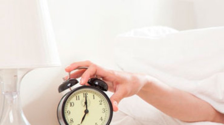 Недосыпание склоняет человека к перееданию, - нейробиологи