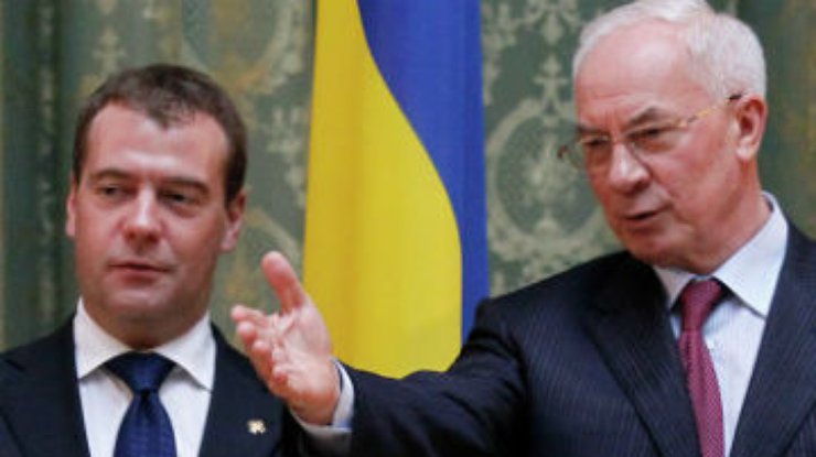 Азаров и Медведев: О торговых войнах между Украиной и РФ не может быть речи