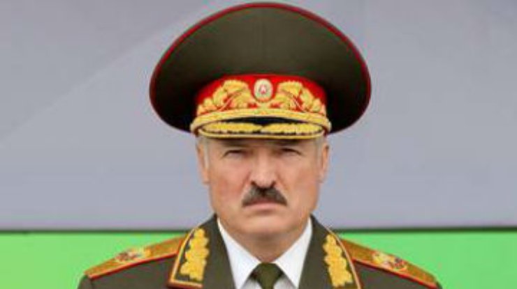 Лукашенко поручил минобороны создать авиабазу для России