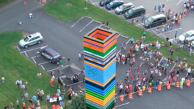 В США построили 11-этажную башню из конструктора "Лего"