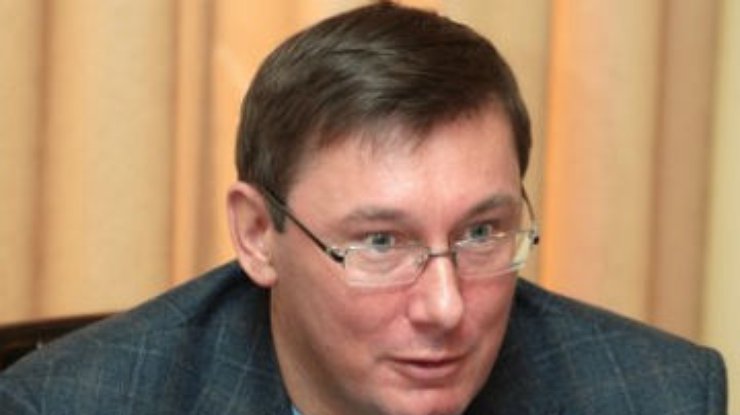 Власть хочет оставить оппозицию без интернета на выборах-2015, - Луценко