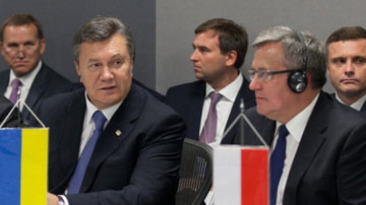 Янукович взял срок