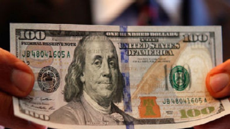 В обращение США вводят новые 100-долларовые купюры