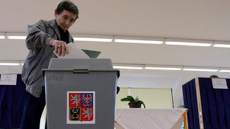 На выборах в Чехии лидируют социал-демократы