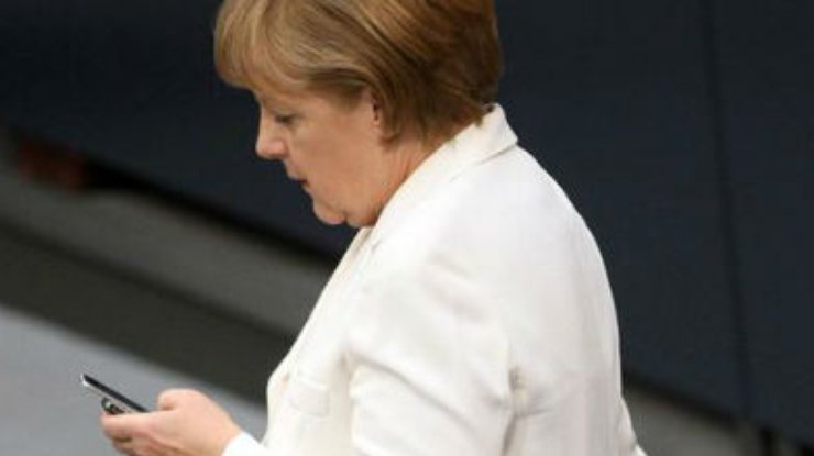 Германия может выслать дипломатов США, причастных к прослушке Меркель