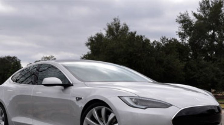 Вторая Tesla Model S загорелась после ДТП. Акции производителя подешевели на 9%