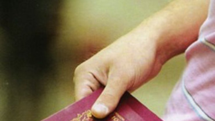 Саакашвили упрощает процедуру получения гражданства Грузии