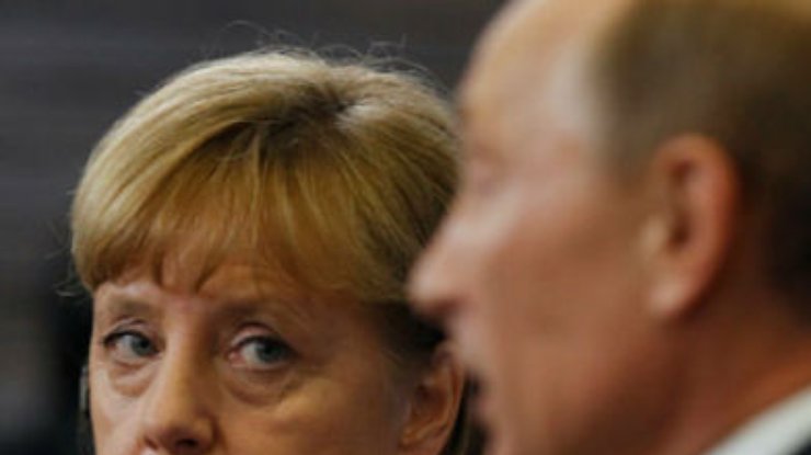 Меркель хочет обсудить с Путиным Украину