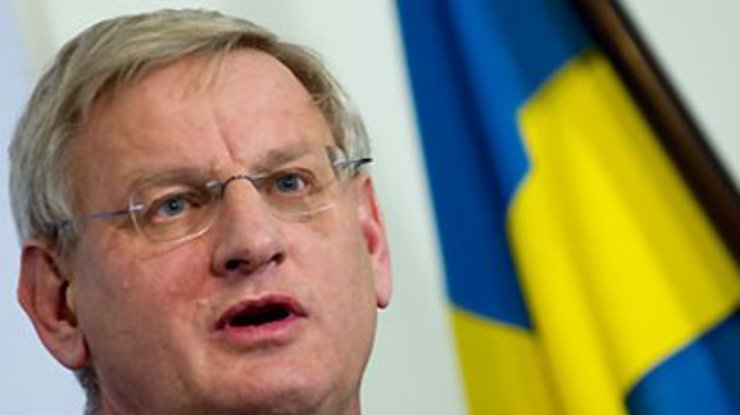 Бильдт вызвал украинского посла из-за разгона "Беркутом" Евромайдана