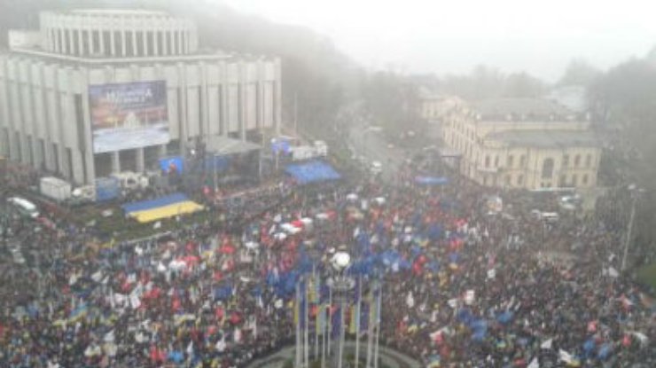 Милиция перекрыла улицу Грушевского в Киеве и отправила взвод на Майдан