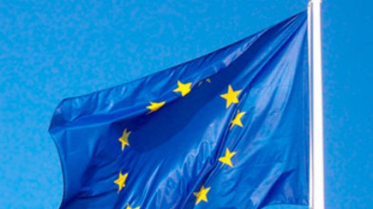 Представительство ЕС в Киеве заблокировано "титушками". МИД просит МВД разобраться