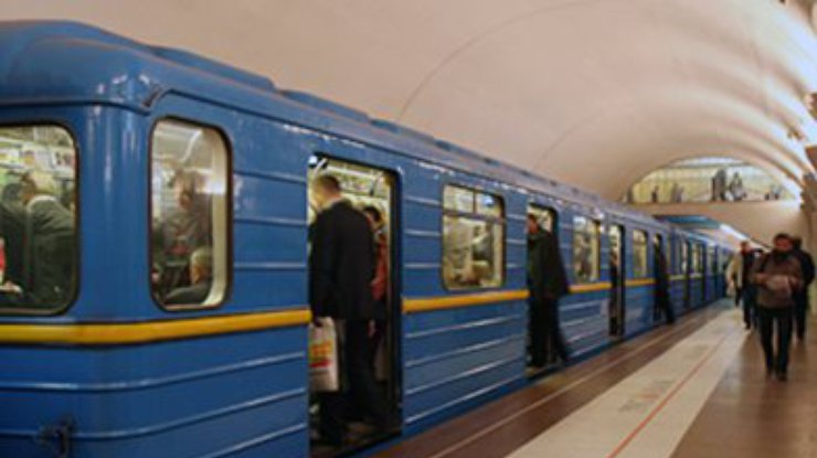 Машиниста киевского метро, призывавшего пассажиров на Майдан, сняли с рейса