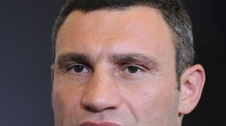 Кличко пригрозил Януковичу "ужасными последствиями" силового сценария