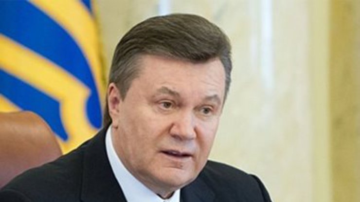 Янукович попросил митингующих прекратить противостояние