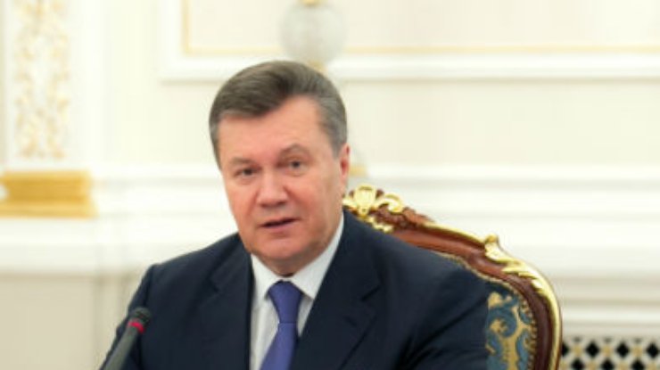 Янукович против того, чтобы иностранные гости учили украинцев жить