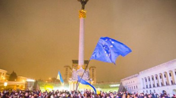 Почти две трети киевлян поддерживают Евромайдан, - опрос
