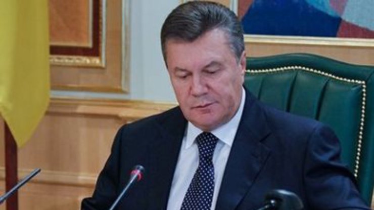 Янукович подписал закон об освобождении участников акций протеста