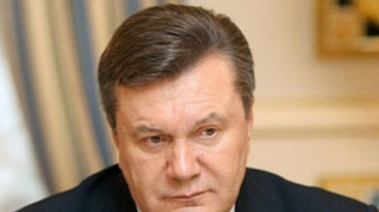Янукович поздравил президента Словакии