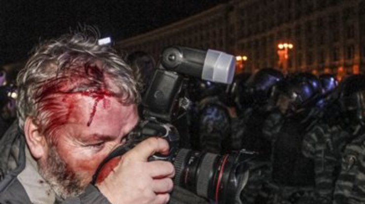 Прокуратура признала потерпевшими 27 журналистов во время событий в Киеве 1 декабря