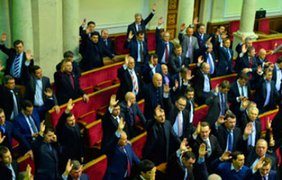 В официальной прессе не опубликованы принятые Радой законы