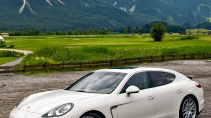 Porsche подумывает о создании конкурента "пятерки" BMW