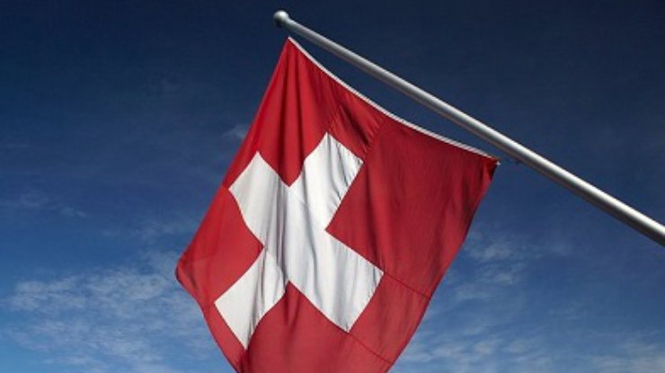 Власти ЕС осудили "иммиграционный" референдум в Швейцарии