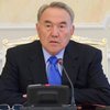 Назарбаев обещает, что курс тенге больше не упадет