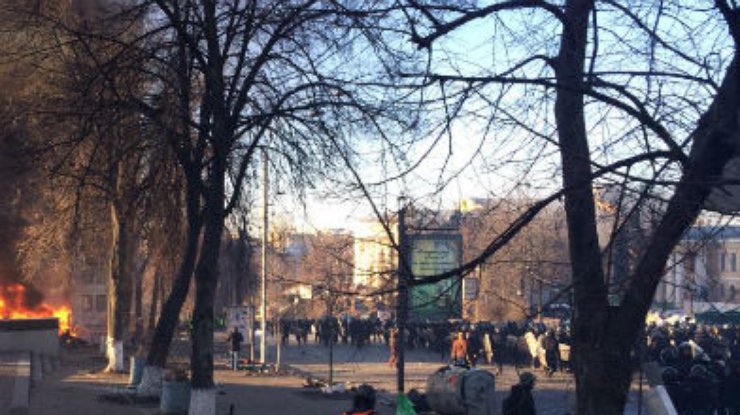 Силовики начали наступление на Евромайдан, - очевидцы