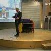 Штефан Фюле оплакивает погибших в Киеве