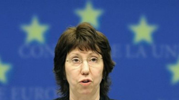 ЕС рассмотрит все возможные варианты реагирования на ситуацию в Украине, - Эштон